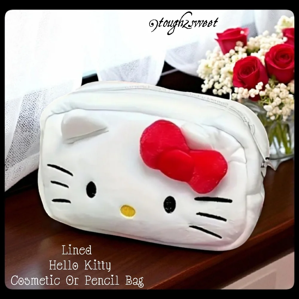 🆕️HELLO KITTY COSMETIC BAG WITH LINED INTERIOR WITH HELLO KITTY FABRIC & POCKET